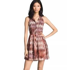 Elizabeth and James Molly Printed Open Back Sleeveless Halter Dress 8 NWOT